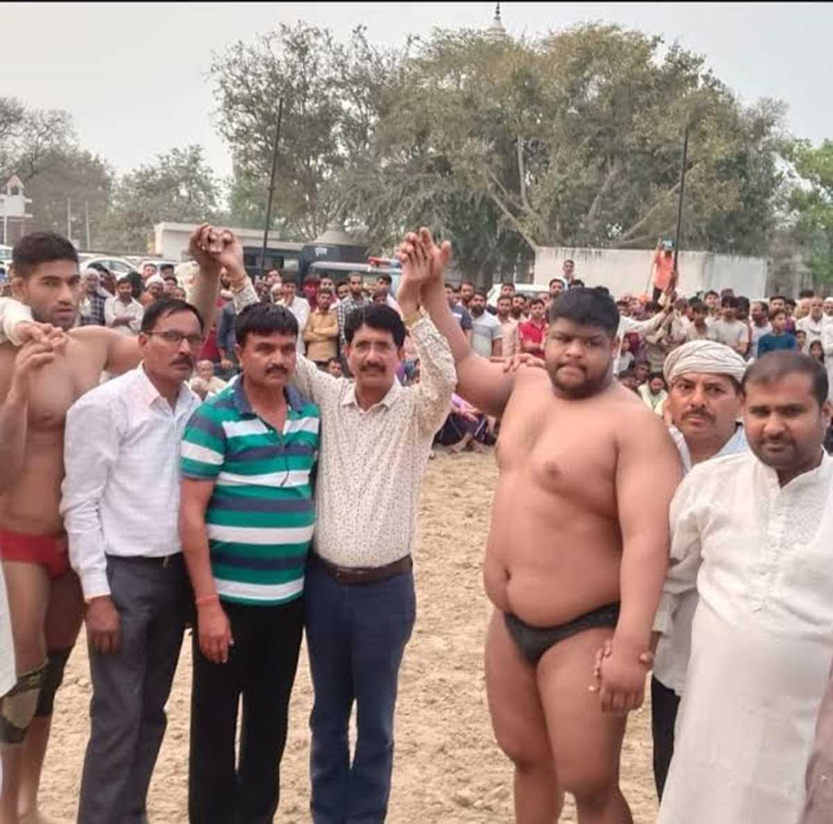 होली पर दयानतपुर में कुश्ती दंगल व काली अखाड़े का आयोजन